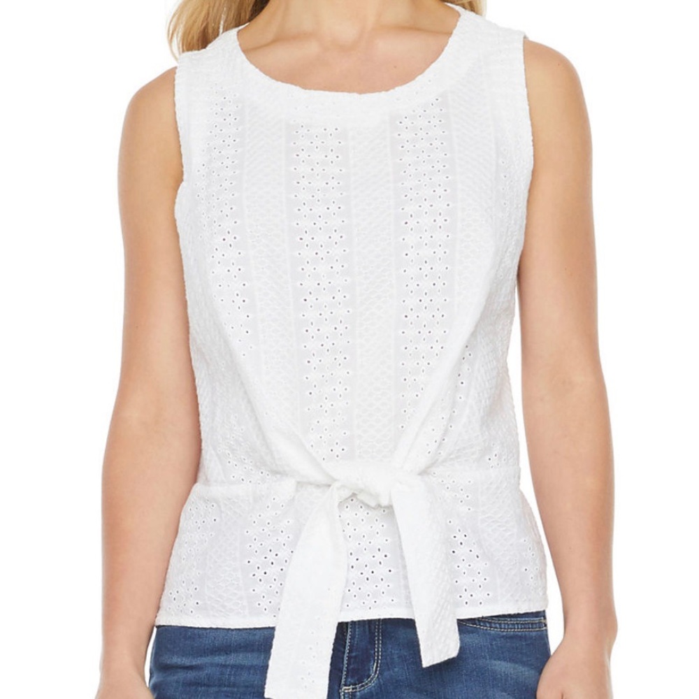 Liz Claiborne Round Neck Sleeveless Blouse